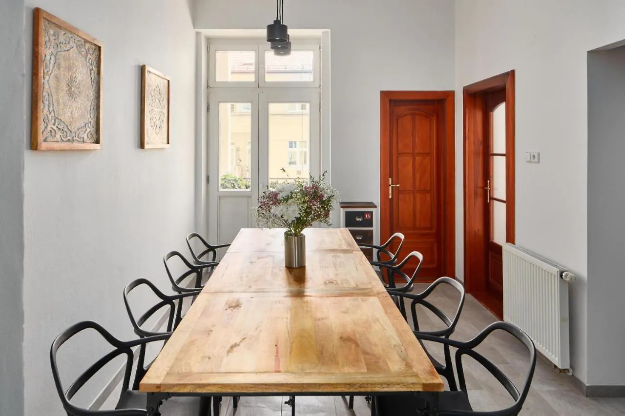 Prague Days - Spacious 3Bdr Apartment - Trendy Neighbourhood Czech Republic