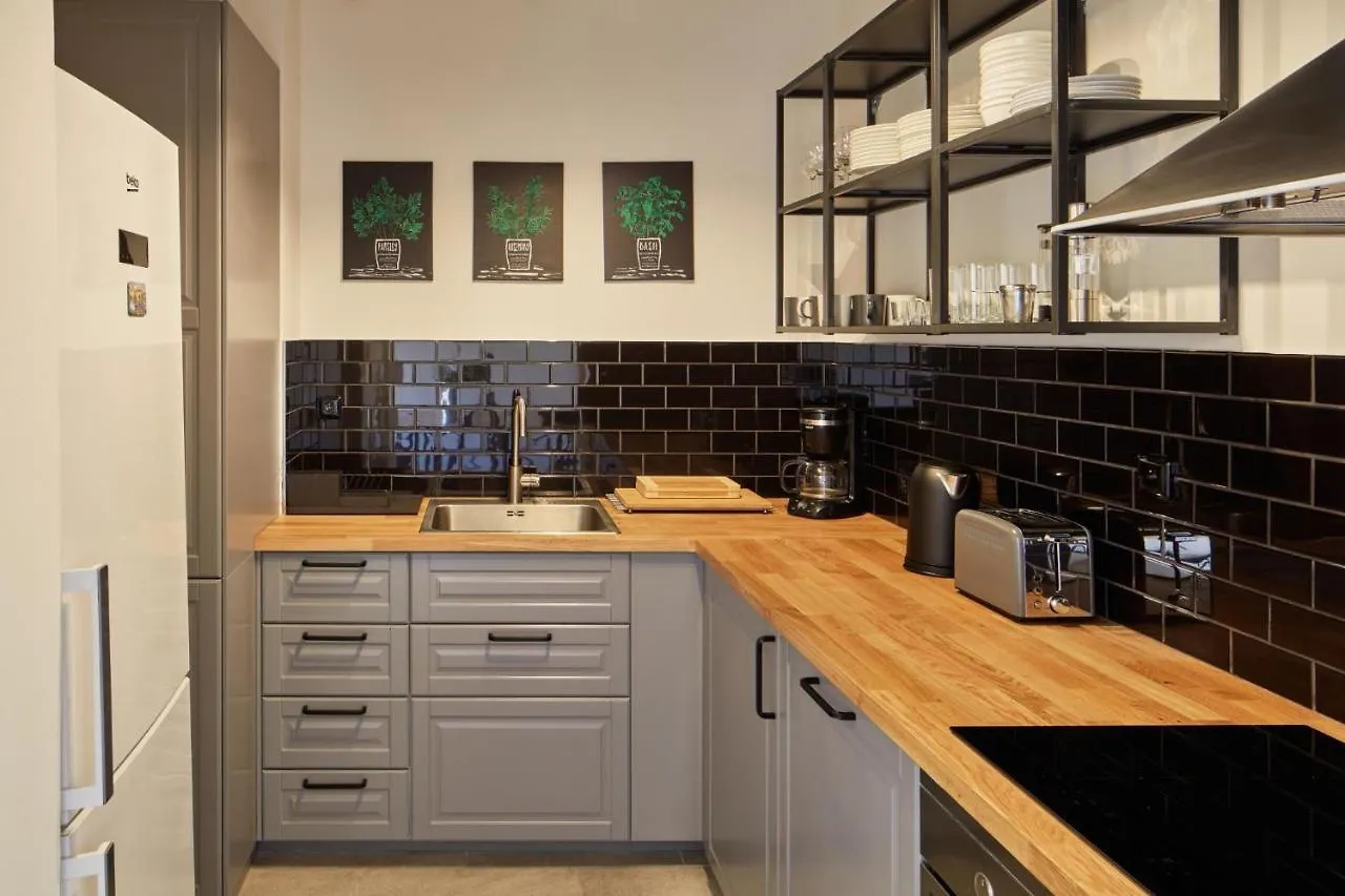 Prague Days - Spacious 3Bdr Apartment - Trendy Neighbourhood Tschechische Republik